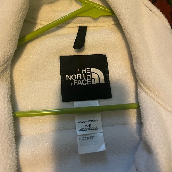 White north face fleece - Picture 2 of 4